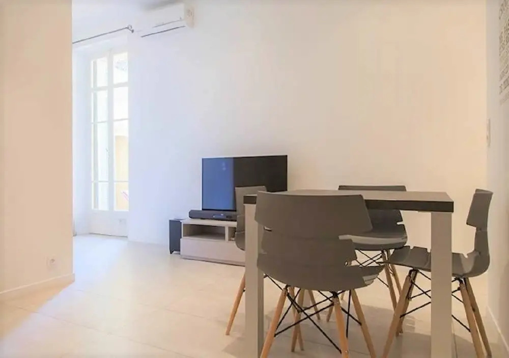 Vidal One Bedroom