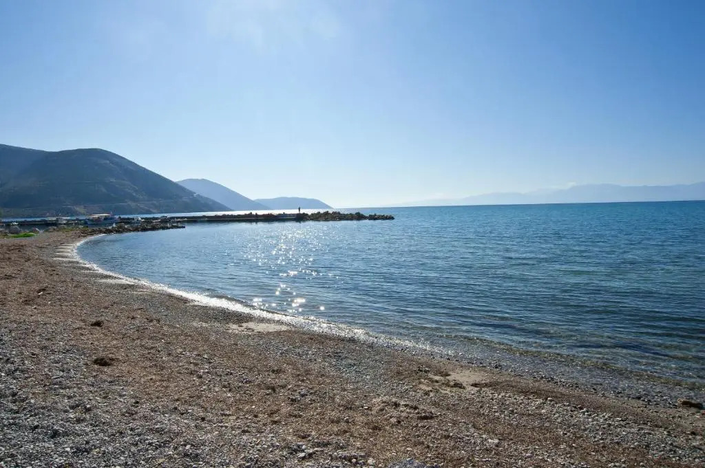 Luxury seafront house nearby Delphi