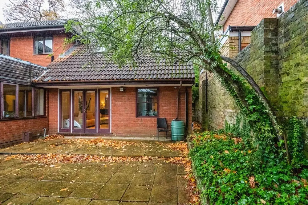 Charming Wimbledon Park Home close to Putney Heath