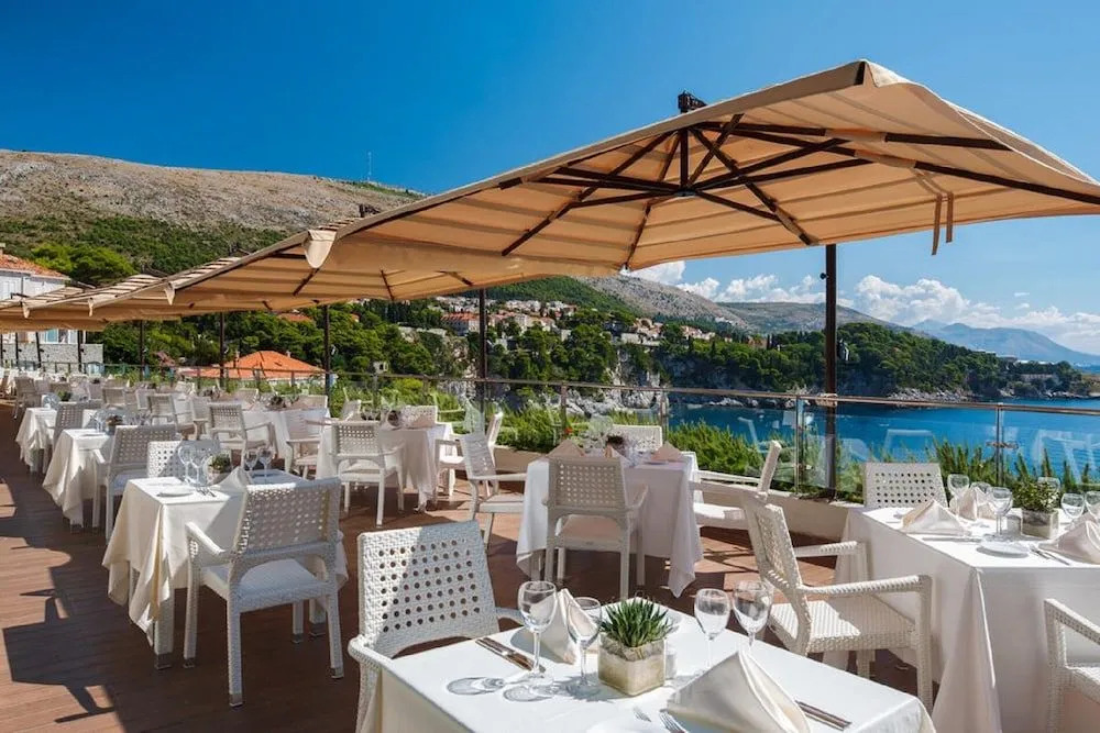 Saint Blaise Luxury Suite