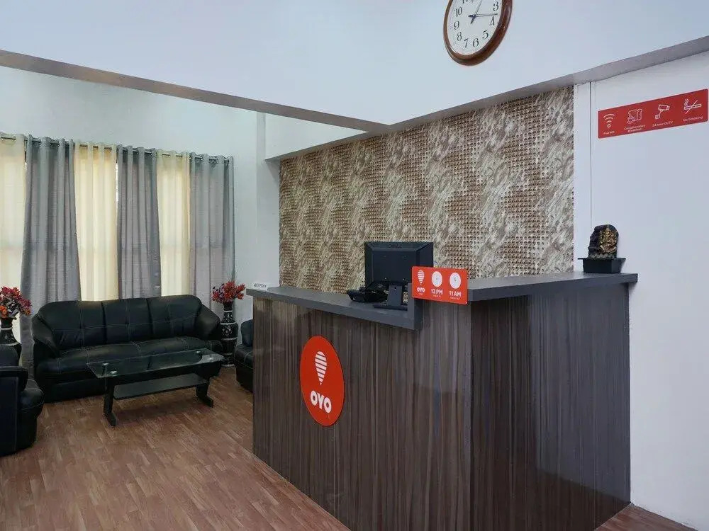 OYO 24161 Hotel Centre Point