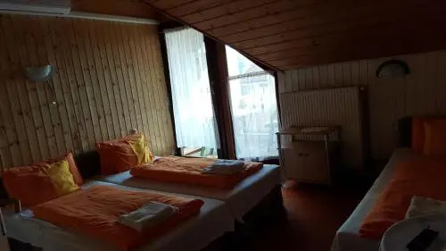 Lenzls Panzió