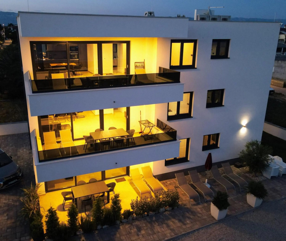Dinary Apartman