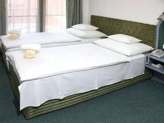 Kálvária-Rácz Hotel