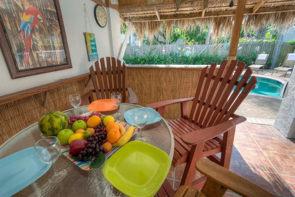 Island Breeze Apartment 2