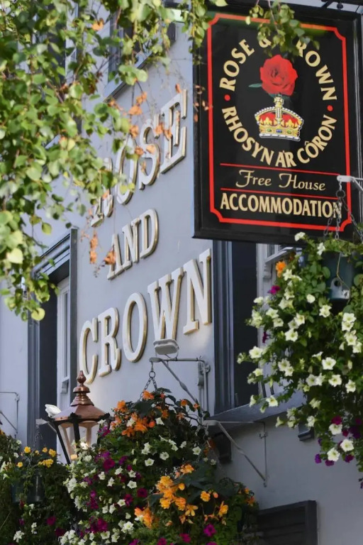 Rose and Crown Hotel
