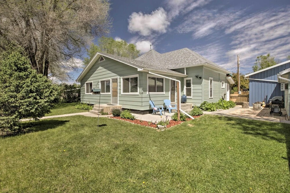 Walkable Ten Sleep House w/ Patio & Sunroom!