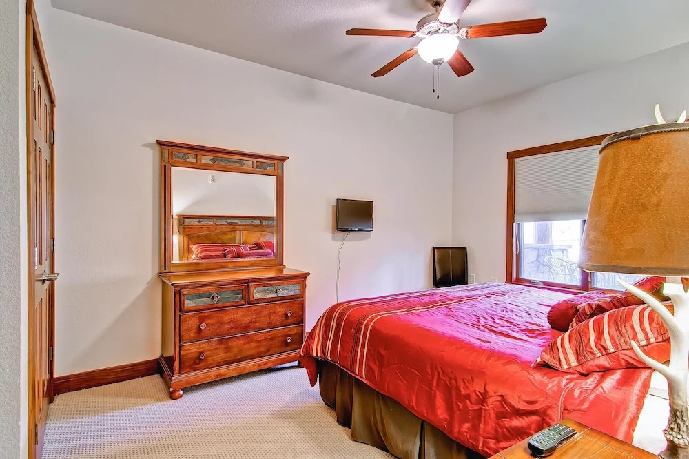 Black Canyon Inn Unit F2