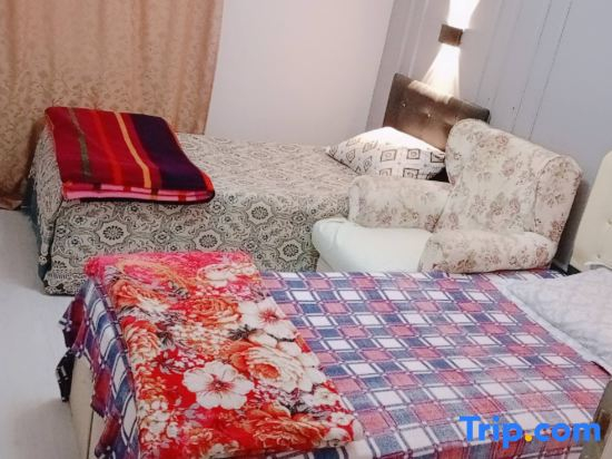 Standard Twin Bedroom