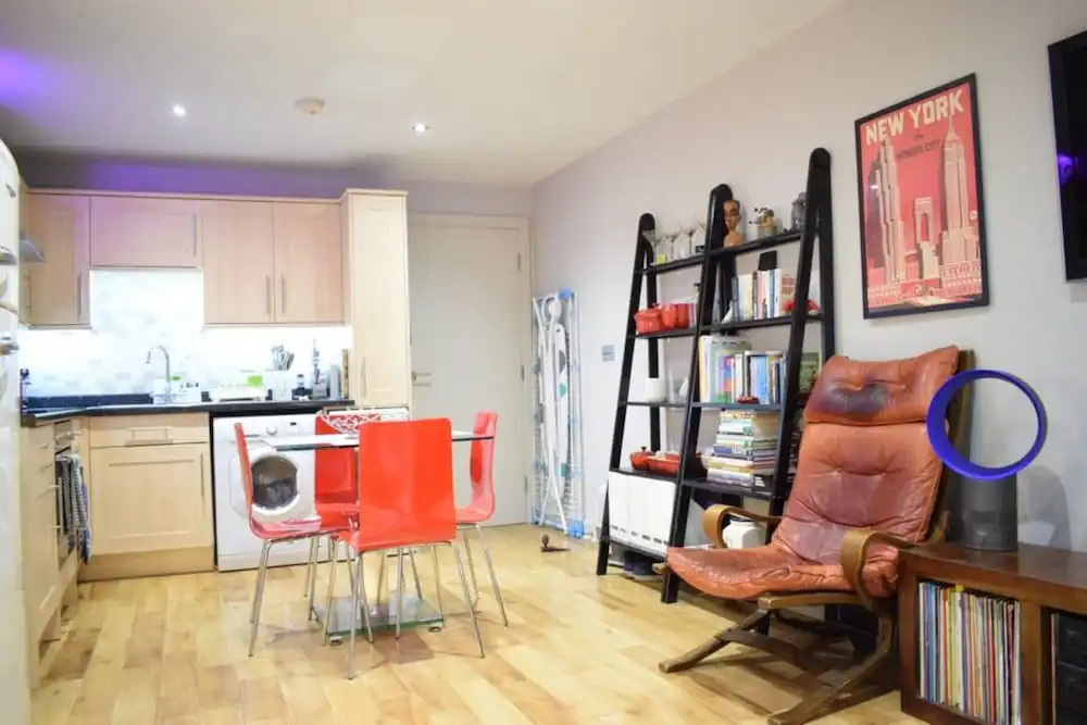 Stylish 2 Bedroom Apartment by Clapham Common