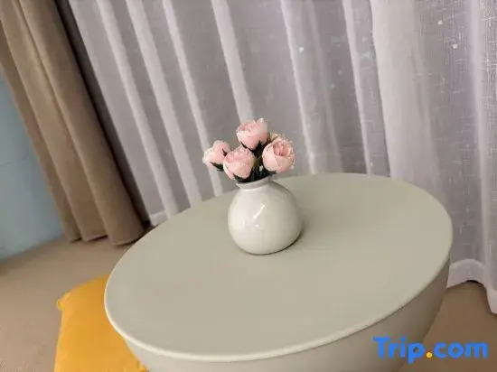 Shiguang Lanyu Movie Apartment (Zhangjiagang Meilin Plaza)