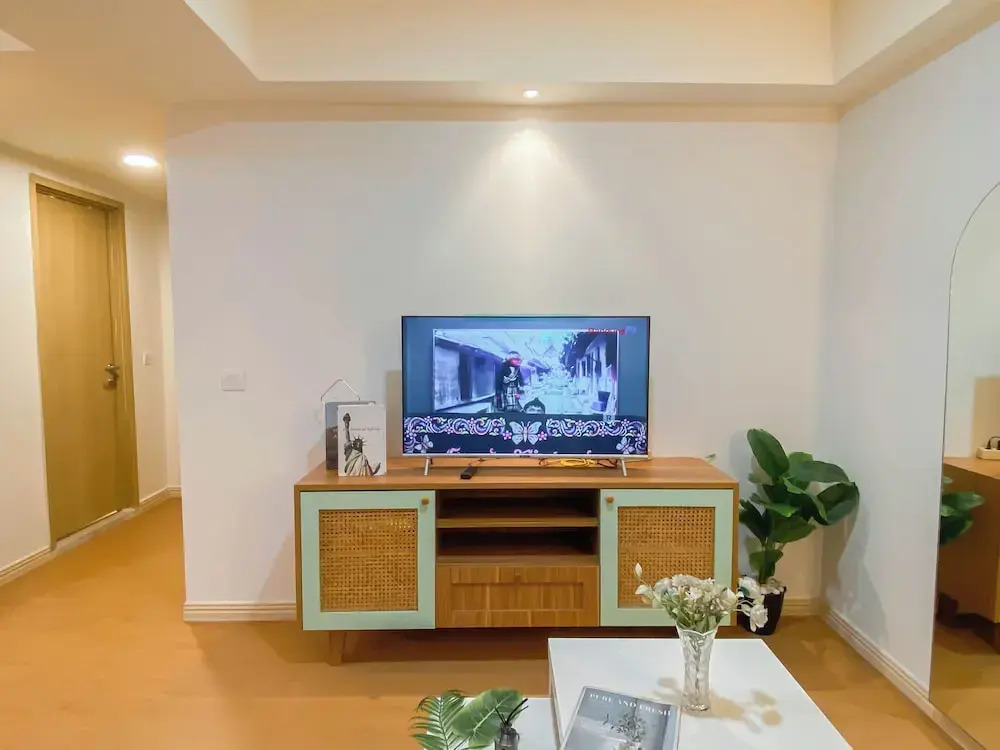 Homey And Comfort Living 2Br At Meikarta Apartment