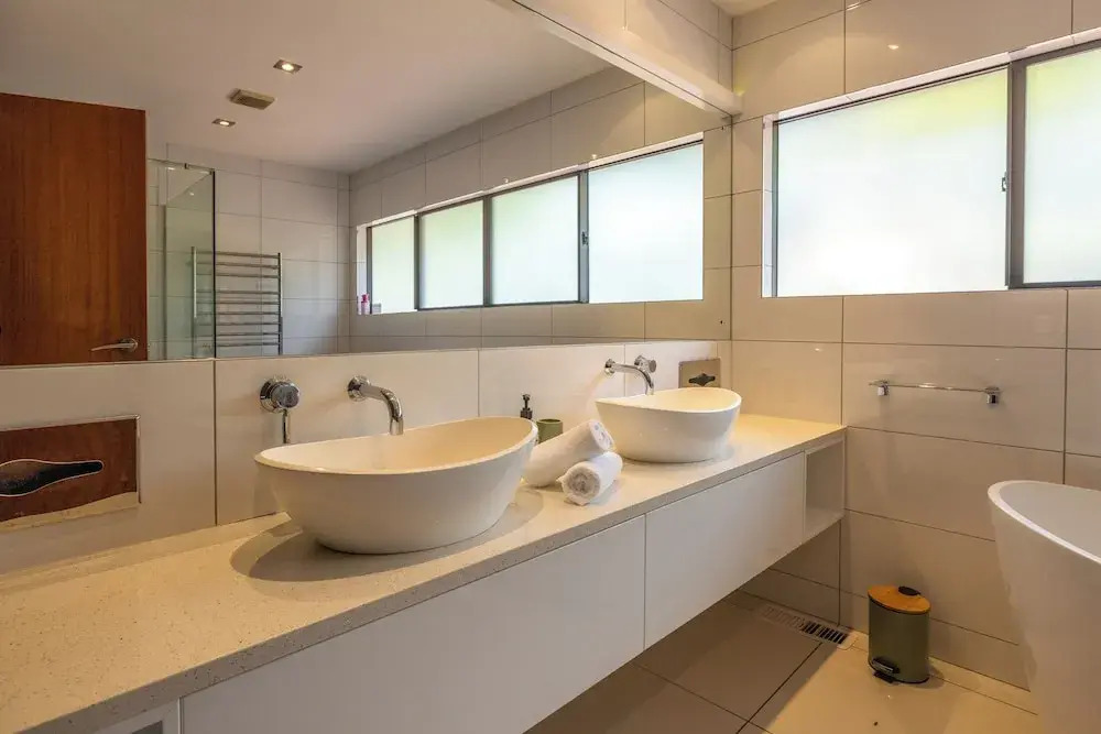 Villa De La Isla - Ocean Views Onetangi