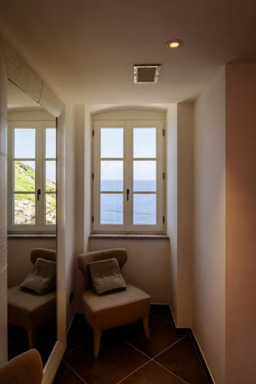 Faro di Punta Fenaio - Caletta Privata