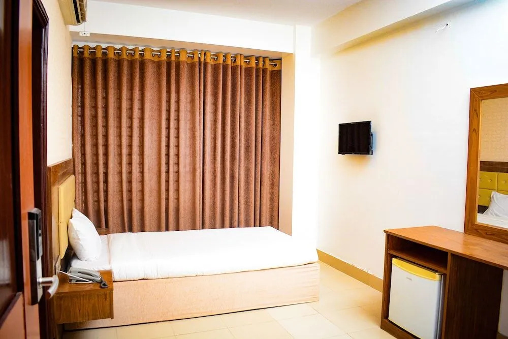 Favour Inn International