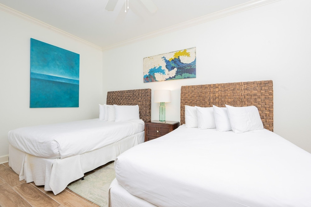 The Oasis 2015 Formerly Phoenix West Ii 2015 3 Bedroom Condo