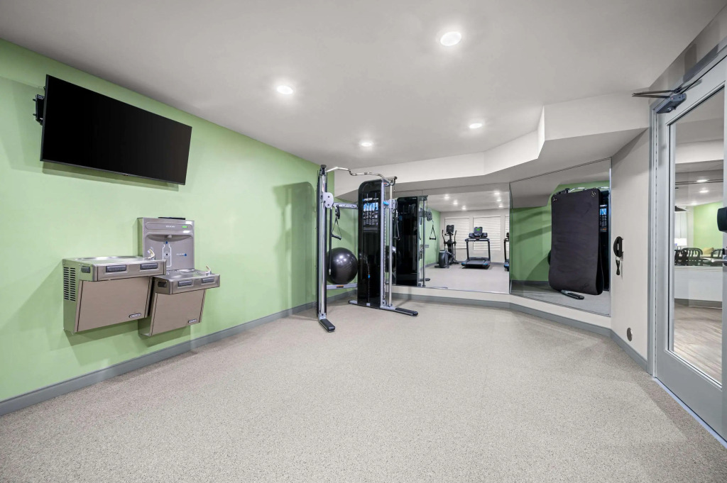 WoodSpring Suites Dearborn Detroit