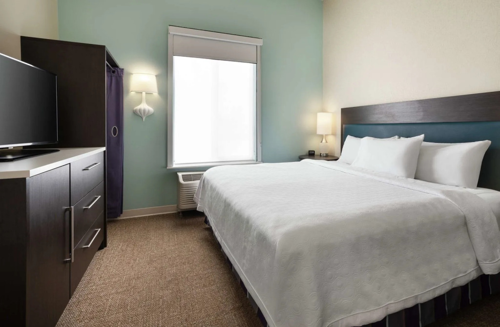 Home2 Suites by Hilton Anchorage / Midtown