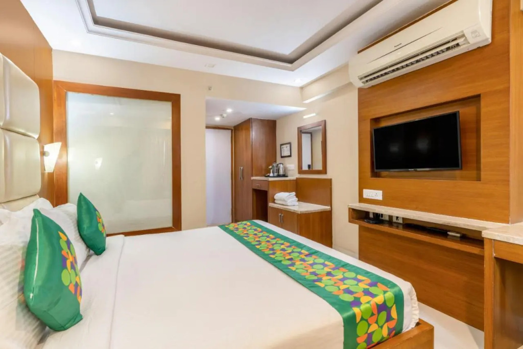Treebo Premium Vinnie - Near Airport