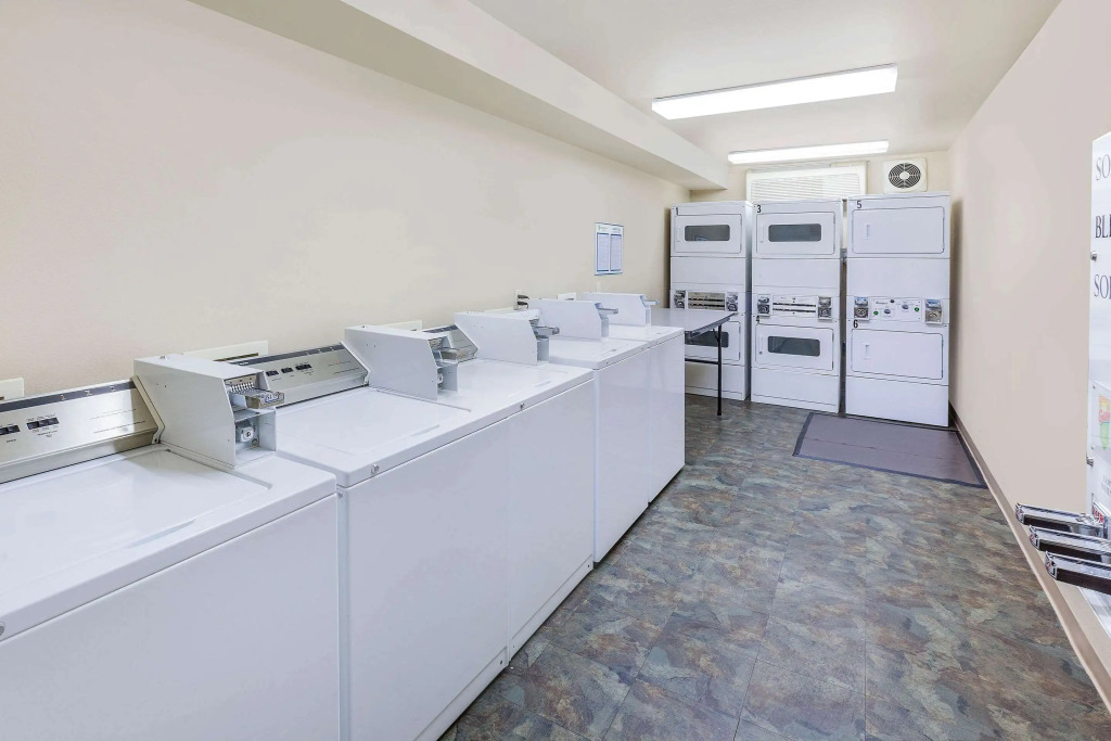 WoodSpring Suites Ankeny Des Moines