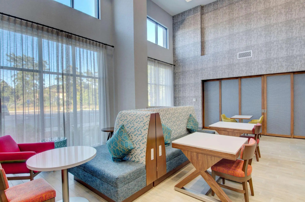 Hampton Inn & Suites Portland West