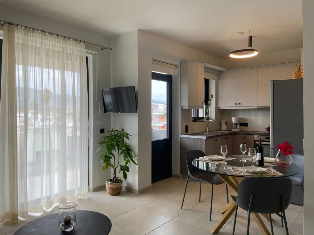 Mossa City Apartments - 2 km from Old Town - Private parking