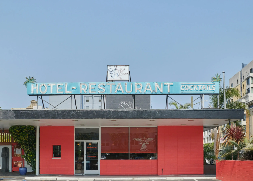 Phoenix Hotel