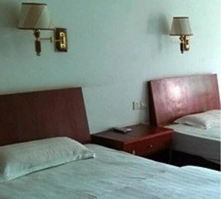 Guangyuan Studios Hotel