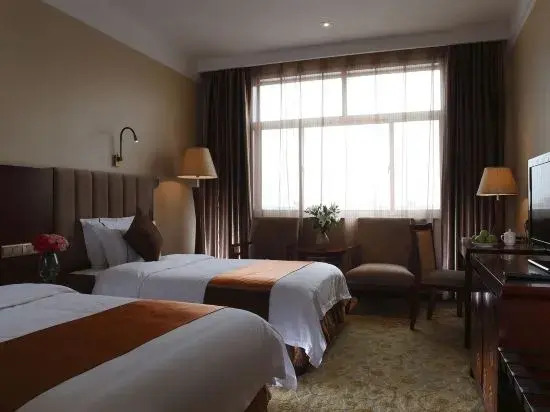Ghina Fung Hotel