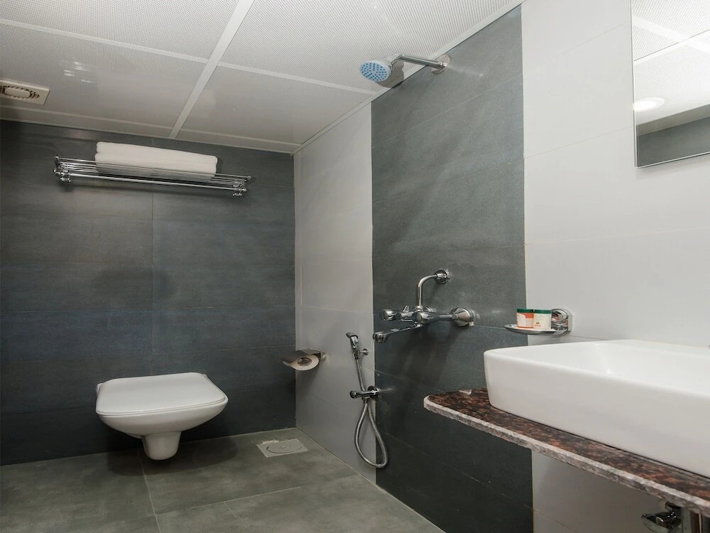 Hotel Time Gold Near Domestics Airport