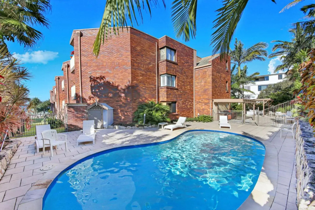 Unit 4 'Coolum Cove', Coolum Beach
