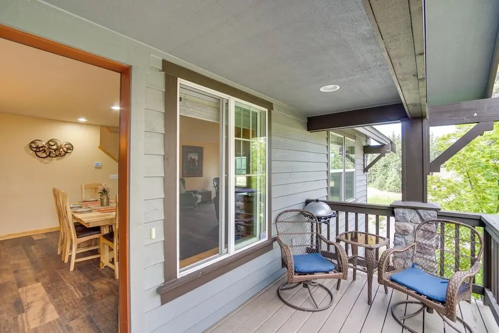 Cozy Ronald Retreat w/ Community Amenities!