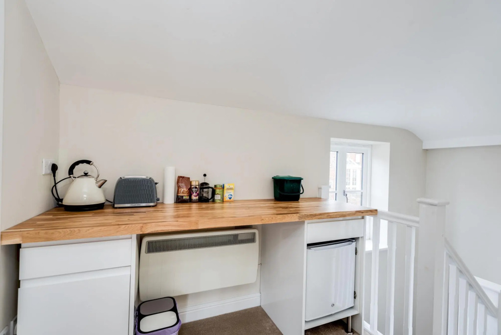 The Mews - 1BR Studio in Jericho Near City Centre