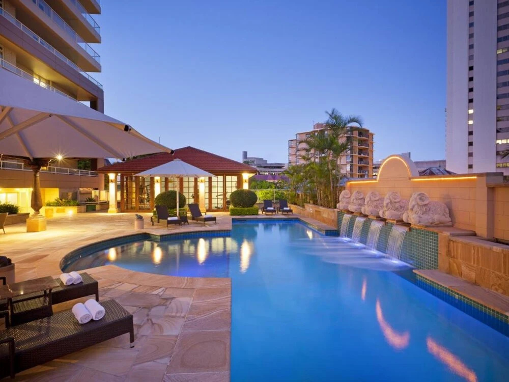CBD Luxury Oasis, Botanical Gardens & River Views