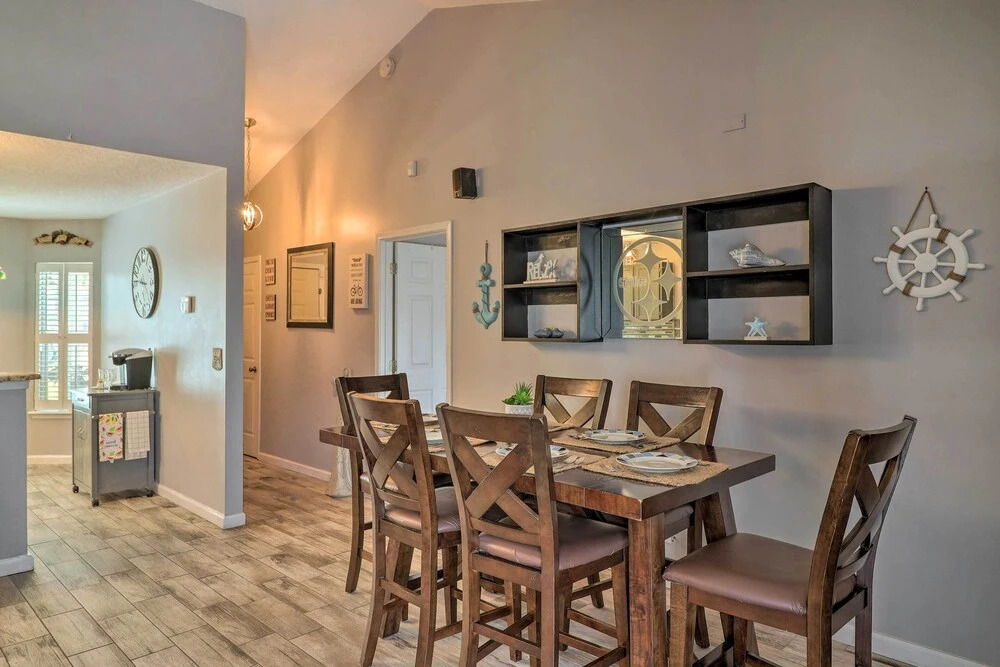 Jacksonville Home, Near Beach & Mayo Clinic!