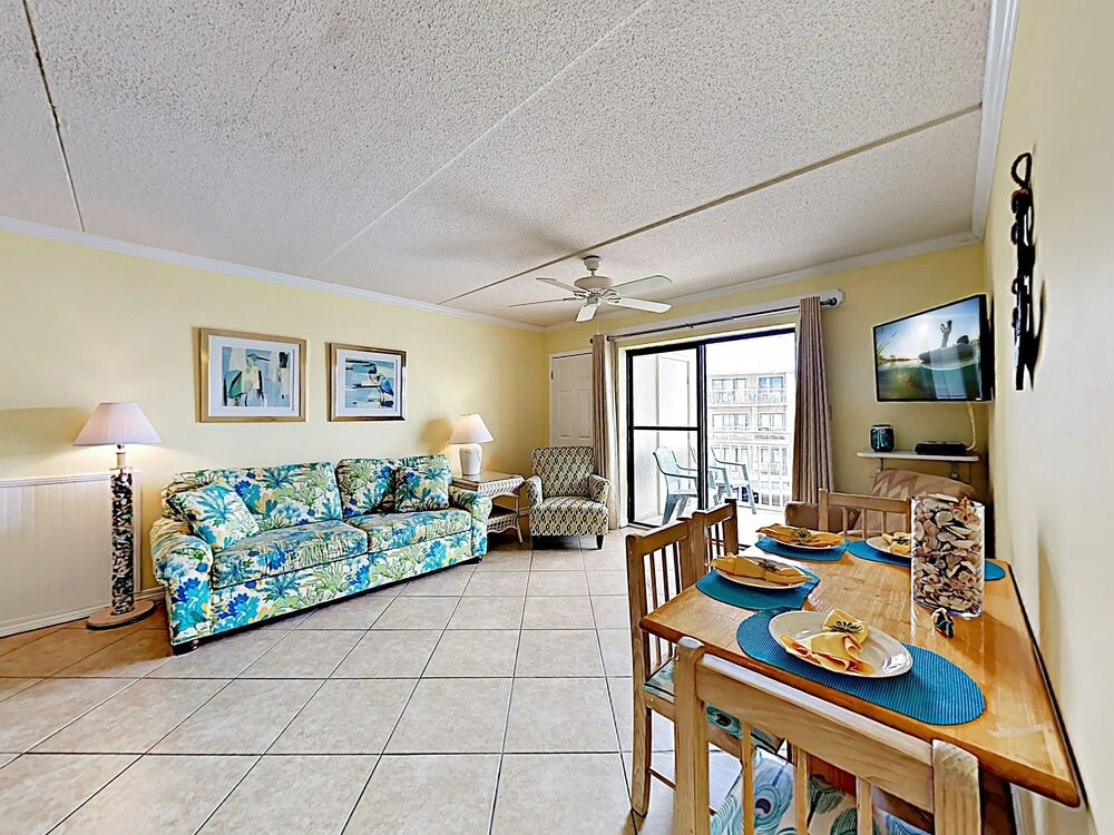 New Listing! Sugar Beach Oasis W/ 4 Pools & Tennis 2 Bedroom Condo