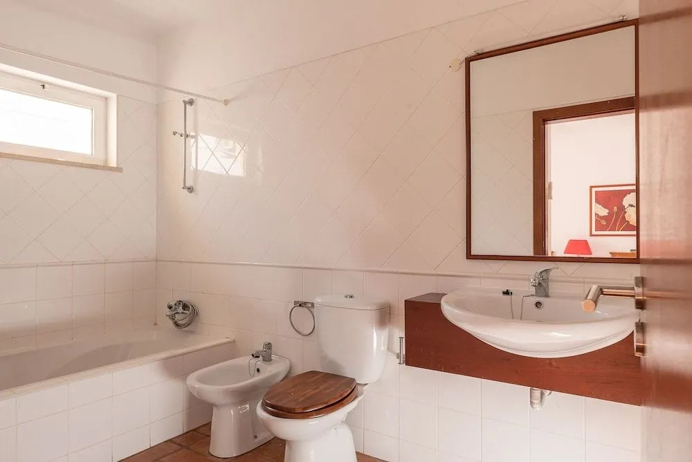 2 Bedroom Luxury Home With Pool in Patroves