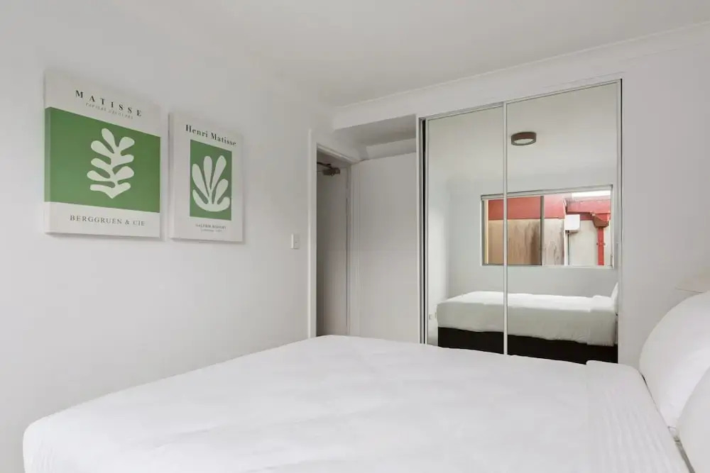 Stylish 1-bed Apartment Near Manly Beach
