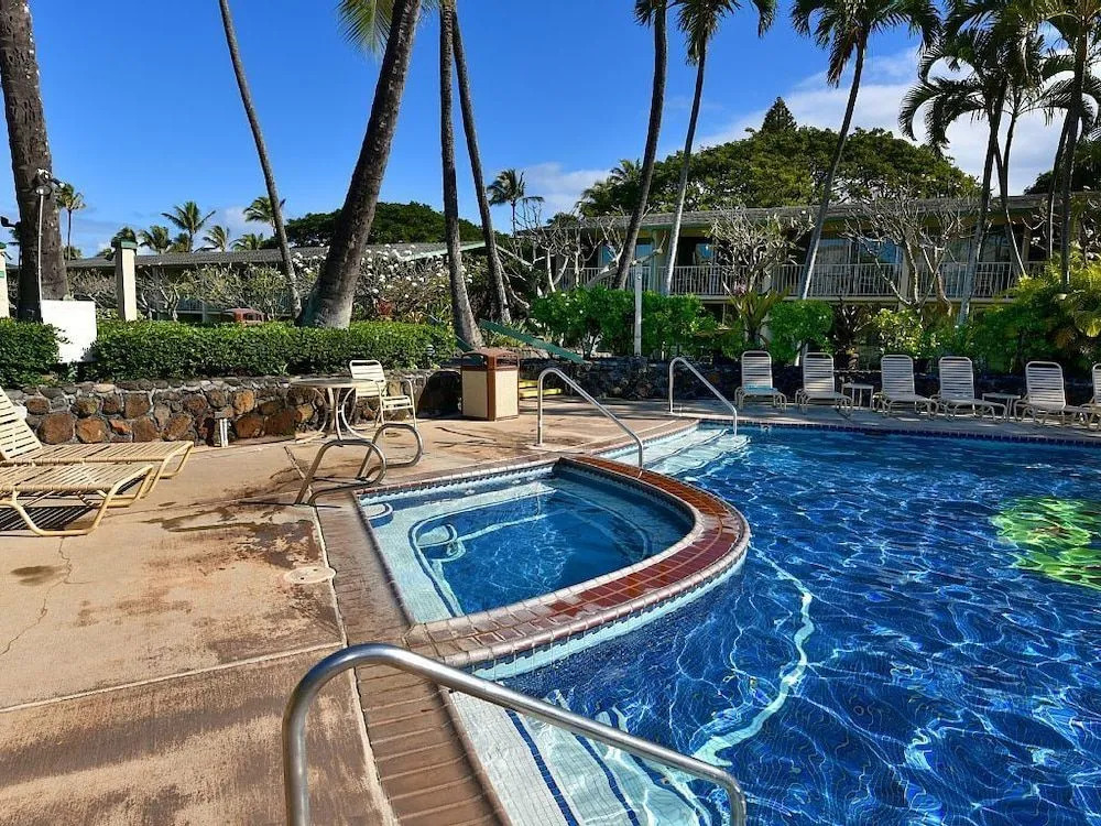 Napili Shores D230 by RedAwning