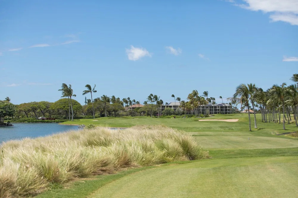Luxe 2br/2ba - Infinity Pool & Spa - 1 Mile To Bay 2 Bedroom Condo