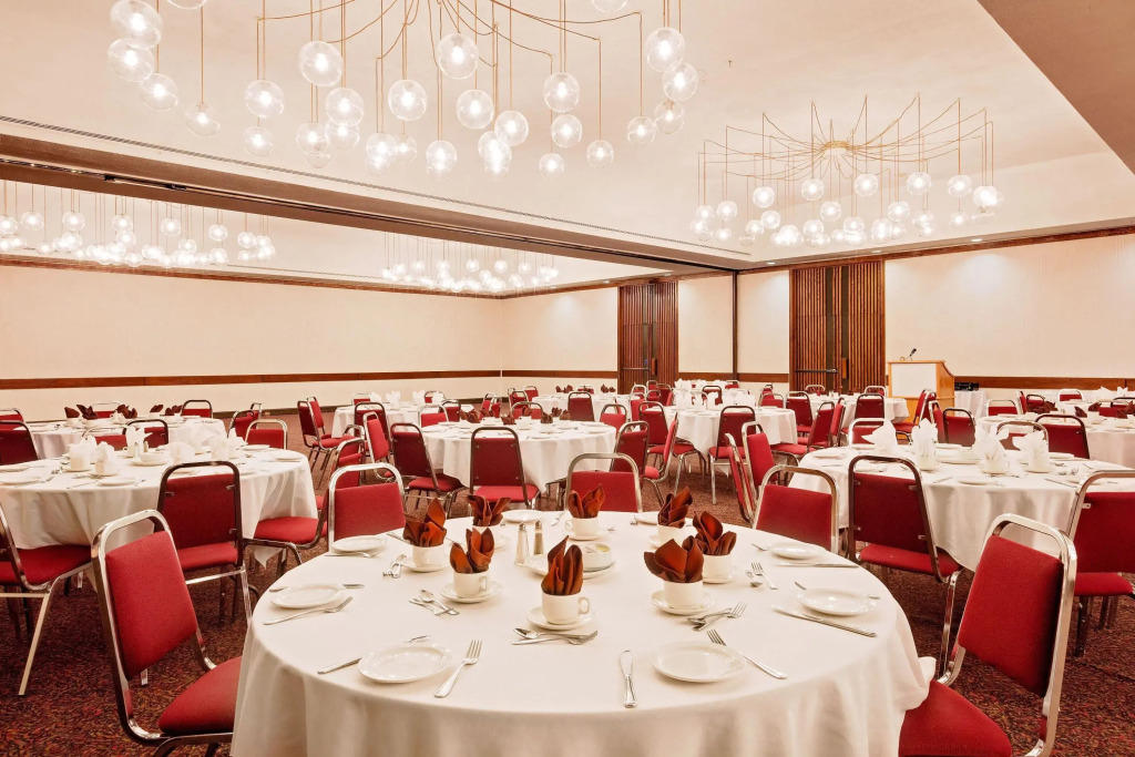 Clarion Resort Pinewood Park