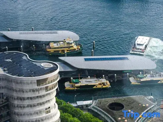 Seaside CBD/Luxury 3 bedrooms/6 people/2 parking spaces/Unbeatable view/Convenient transportation
