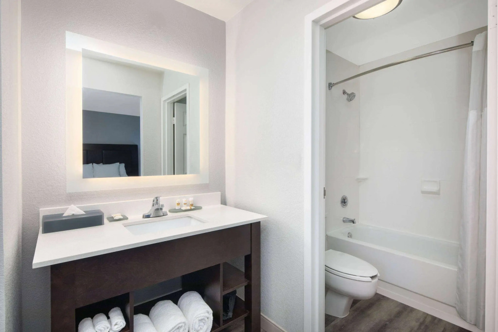 La Quinta by Wyndham Atlanta Airport South