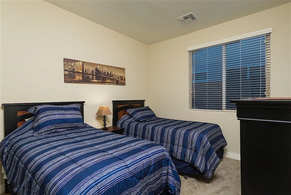 Pleasant Surprise By Signature Vacation Rentals