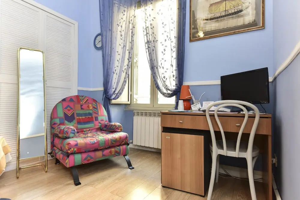 Nicole Rooms