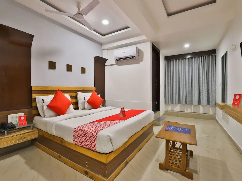 OYO 2252 Hotel Mukund