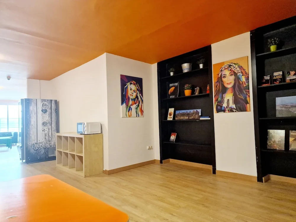 Arc House Pop Art