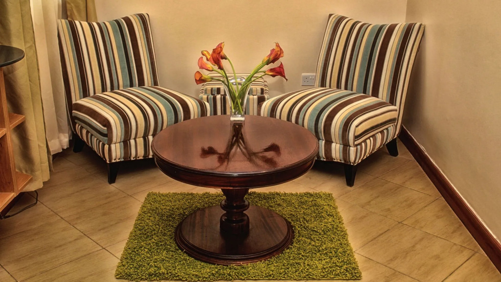 Longview Suites