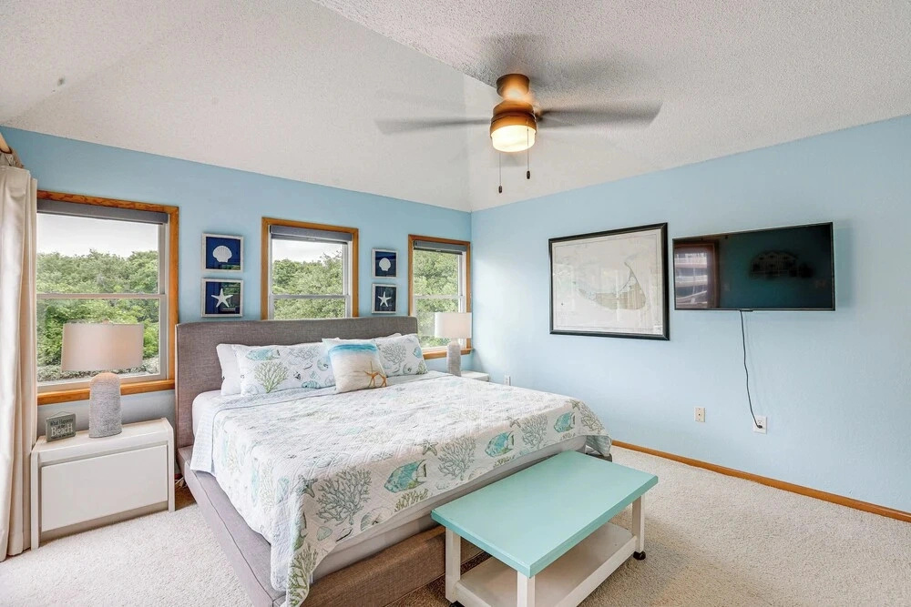 Walk to the Beach! 5BR Outer Banks Home