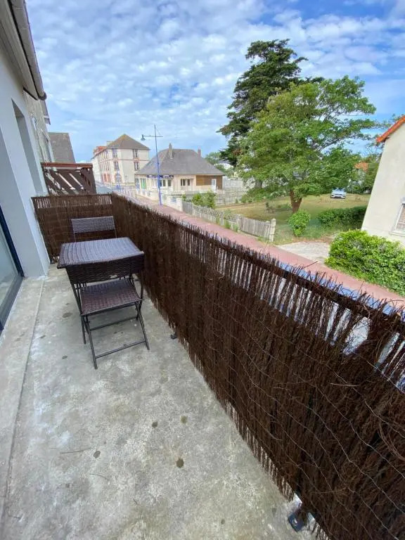 Bel appartement à 200m de la plage